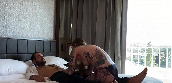  Hot Hotel Hookup Ends in a Massive Facial